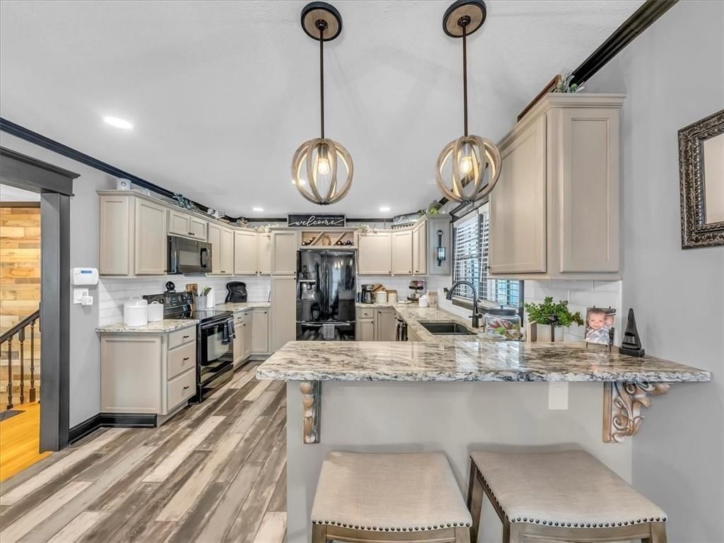 1257 E Walnut Street — photo 11