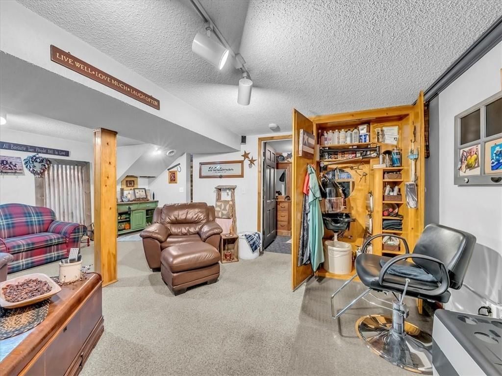 1257 E Walnut Street — photo 17