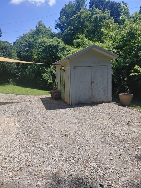9794 GLENWOOD Drive — photo 7