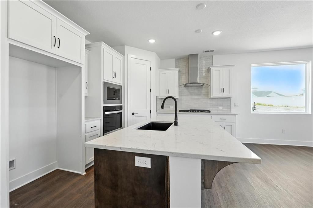 17552 Muncie Street — photo 11