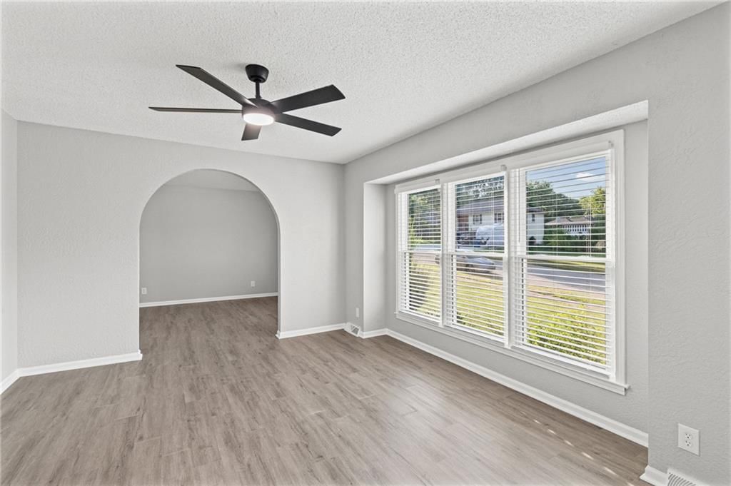 403 Kingsley Avenue — photo 15