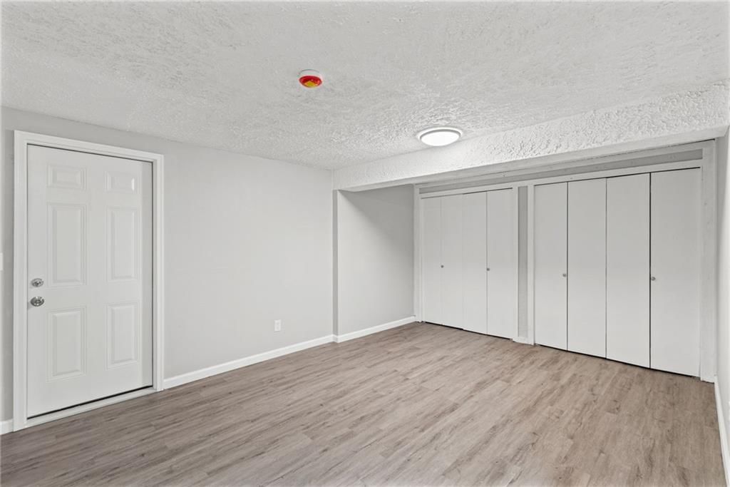 403 Kingsley Avenue — photo 27