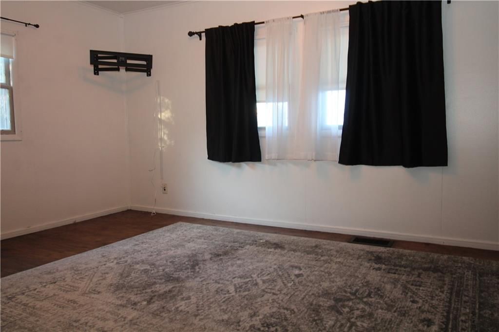 406 Eulich Street — photo 8