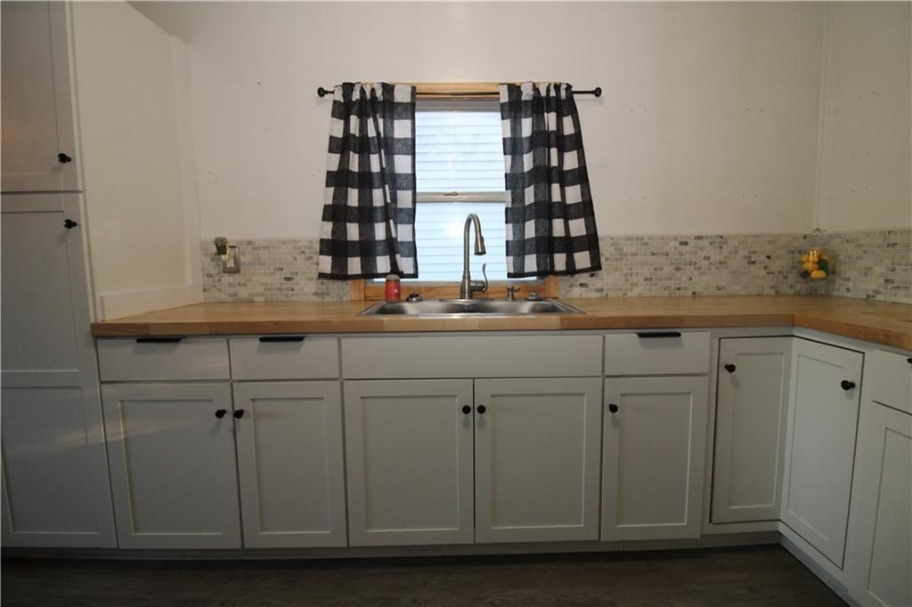 406 Eulich Street — photo 15