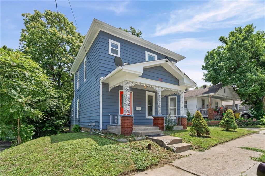 611 N Spring Street — photo 2