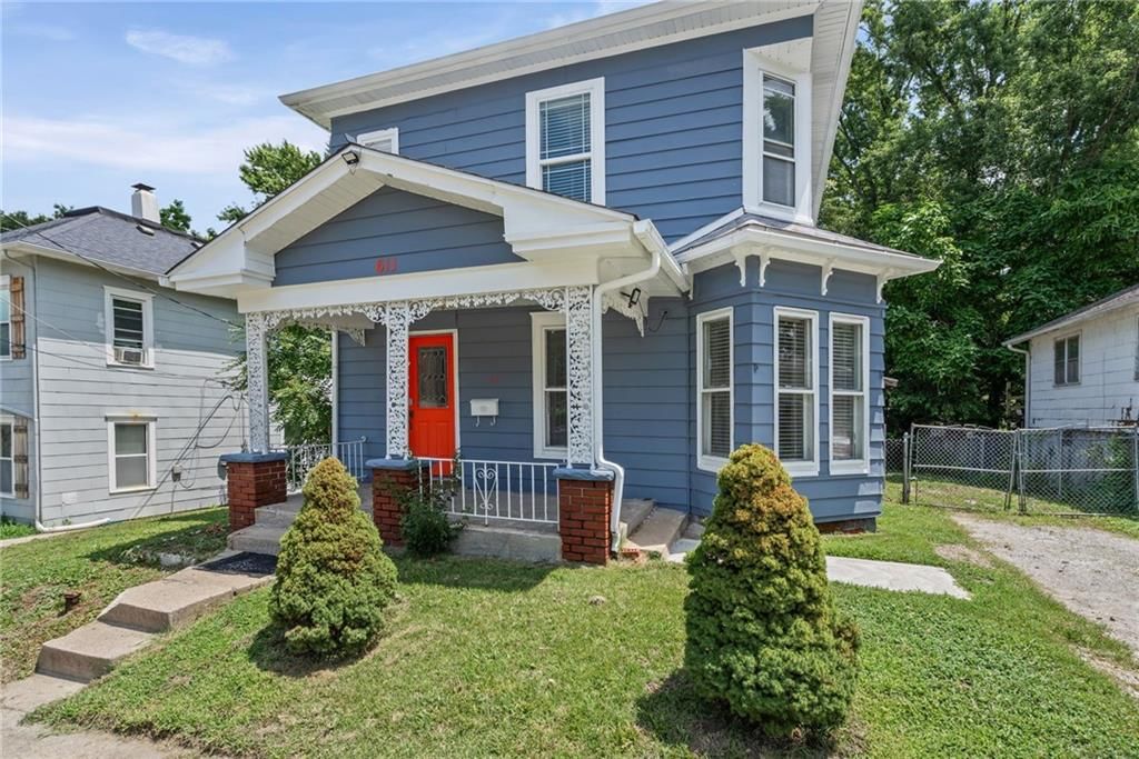 611 N Spring Street — photo 3