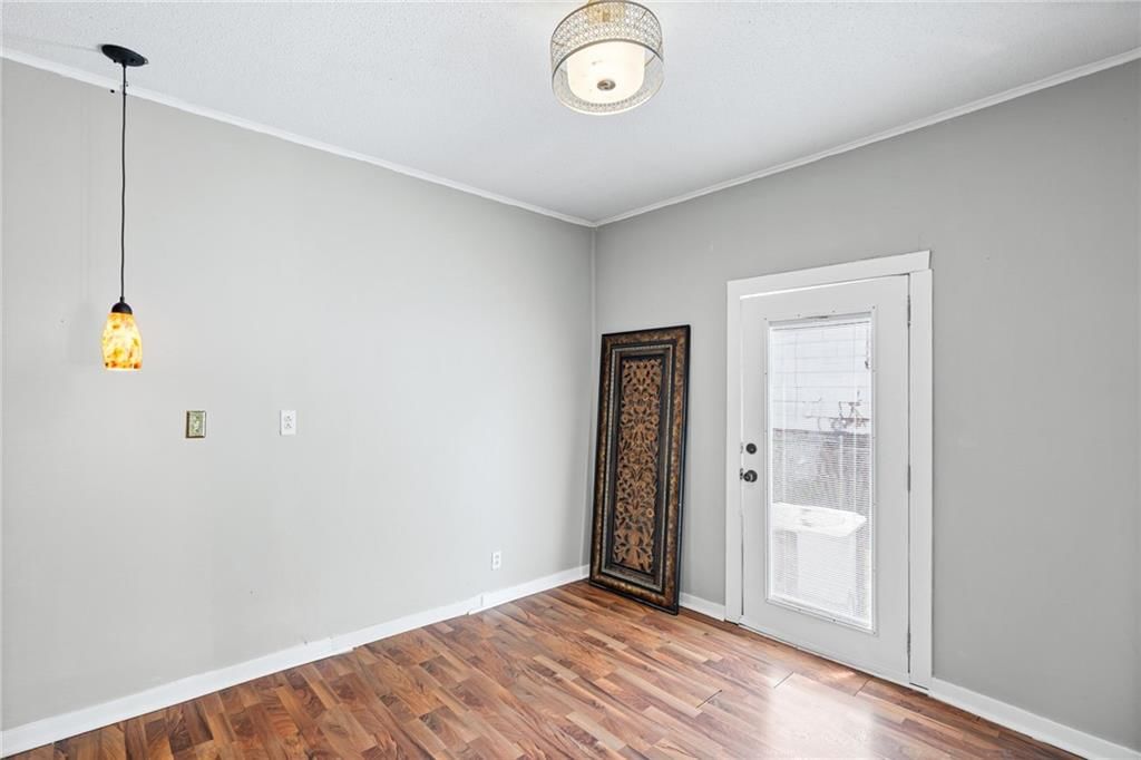 611 N Spring Street — photo 9