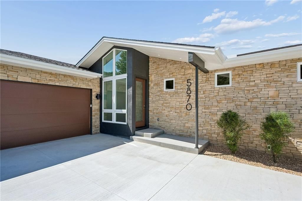 5870 Chateau Court — photo 7