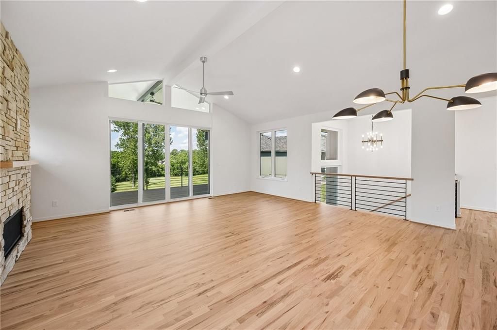 5870 Chateau Court — photo 12