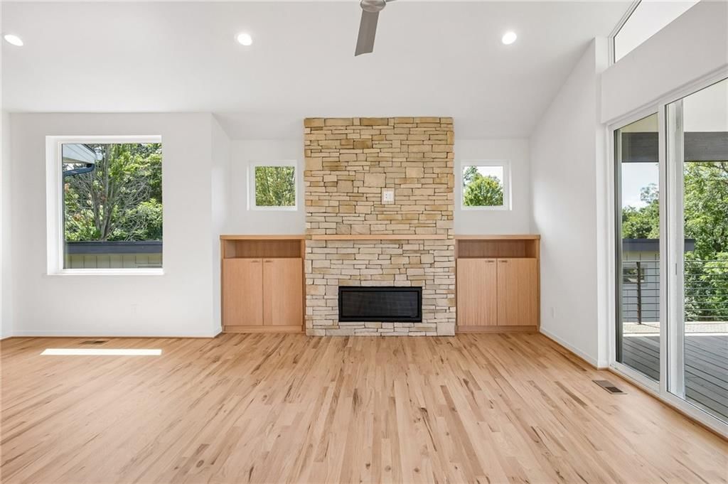 5870 Chateau Court — photo 13
