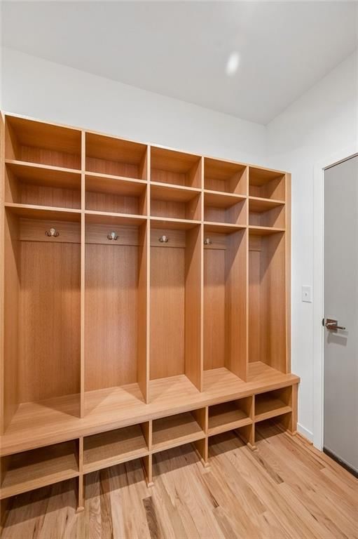5870 Chateau Court — photo 16