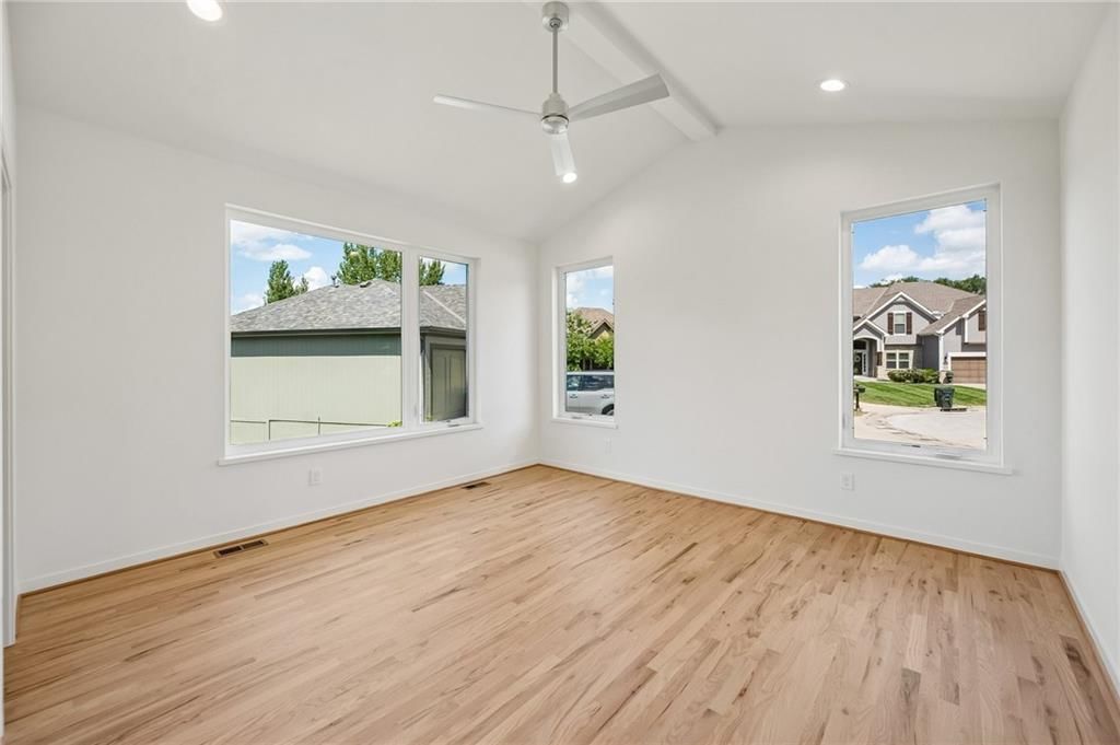 5870 Chateau Court — photo 17