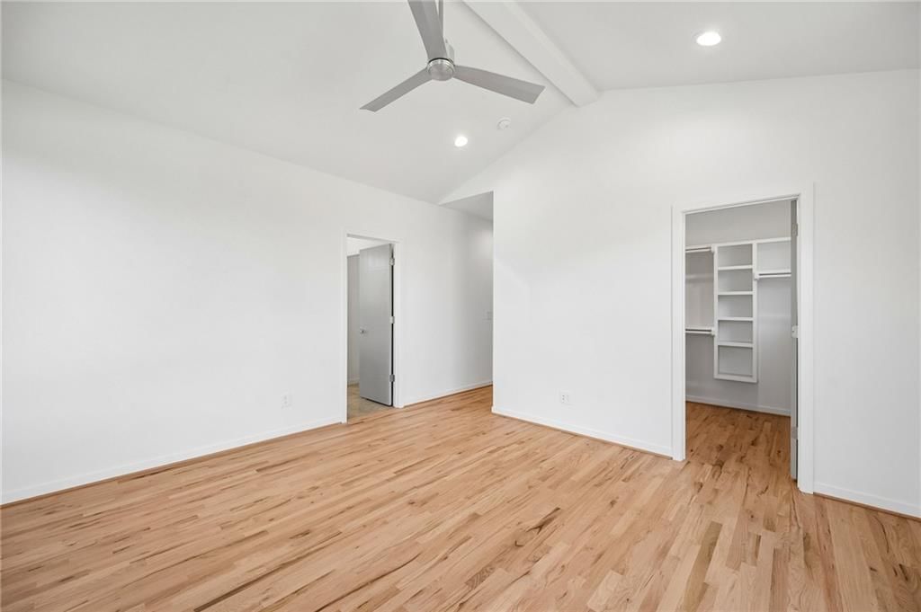 5870 Chateau Court — photo 18