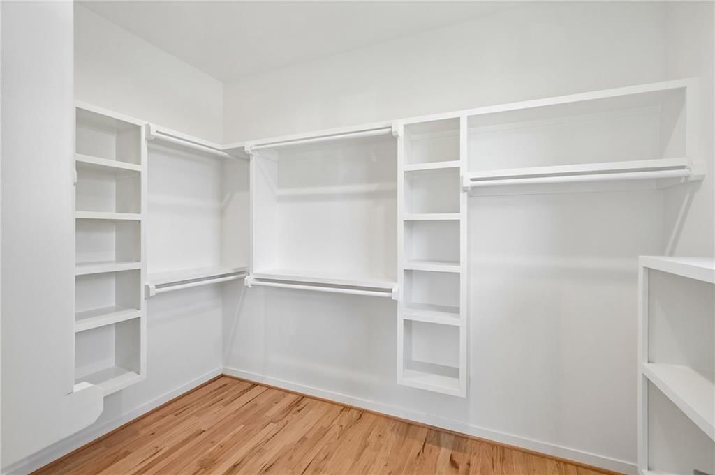 5870 Chateau Court — photo 19