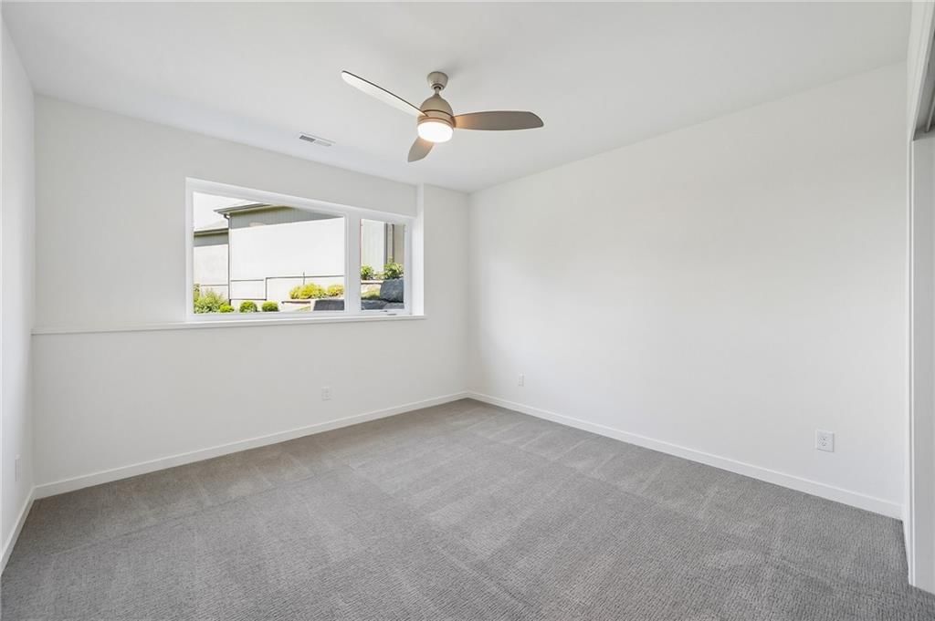 5870 Chateau Court — photo 32