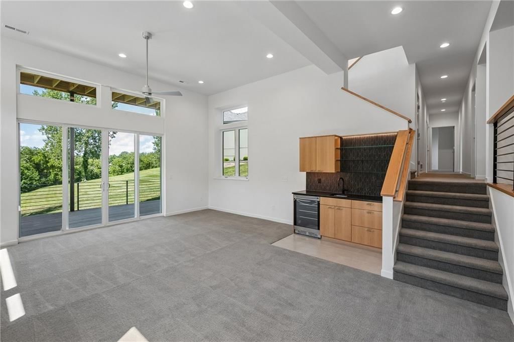 5870 Chateau Court — photo 35