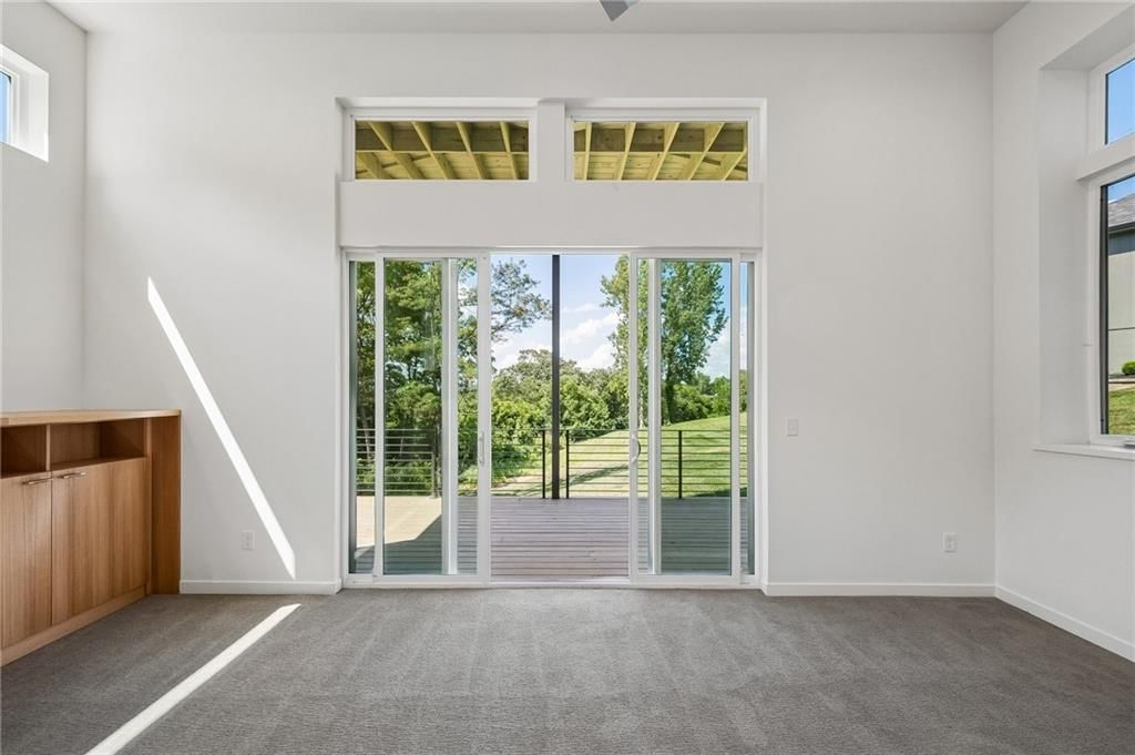 5870 Chateau Court — photo 37