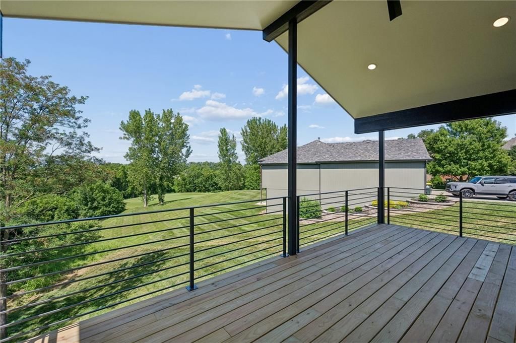 5870 Chateau Court — photo 38