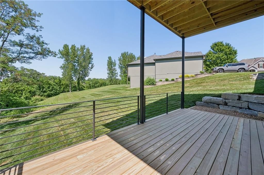 5870 Chateau Court — photo 39