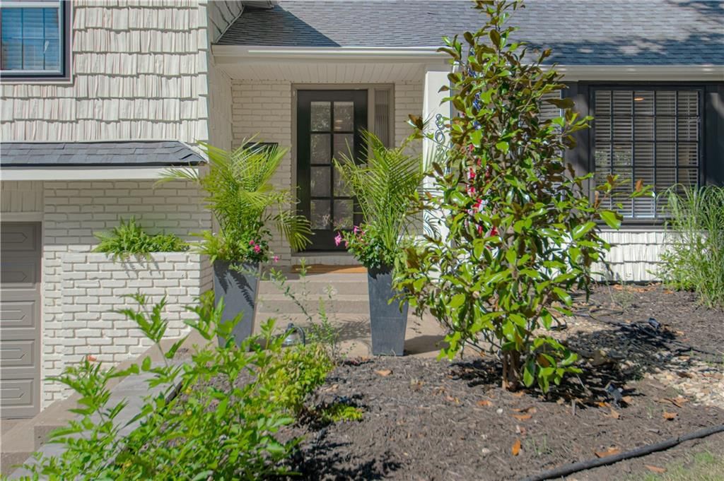 8020 Juniper Street — photo 2