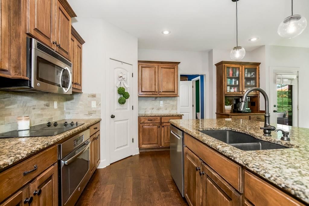 14175 NW 68th Street — photo 11