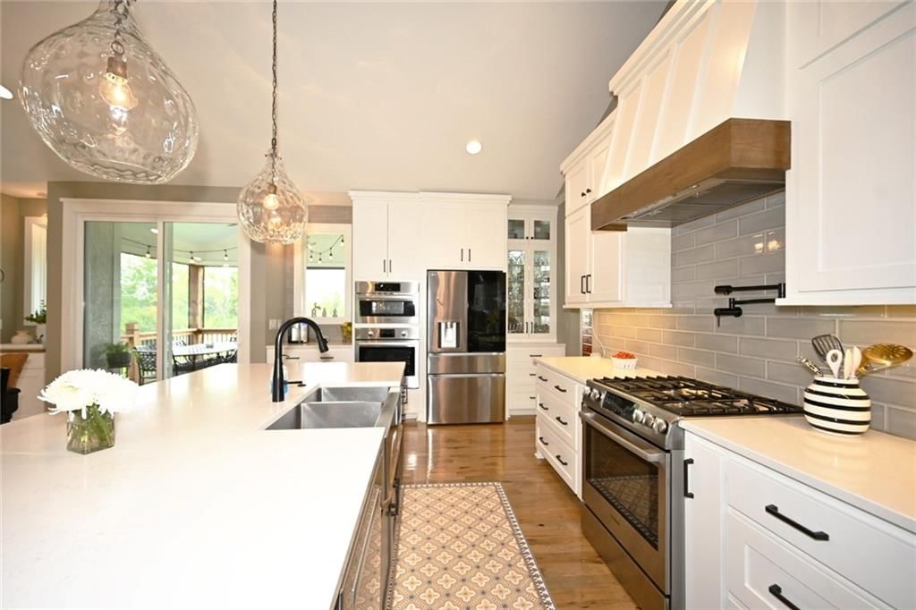 7035 N Ewing Avenue — photo 18