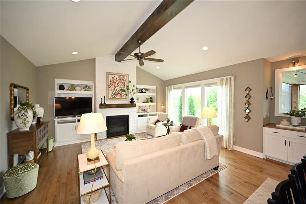 7035 N Ewing Avenue — photo 27