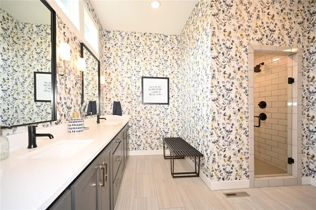 7035 N Ewing Avenue — photo 31