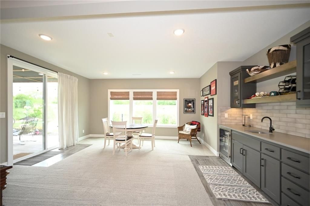 7035 N Ewing Avenue — photo 41