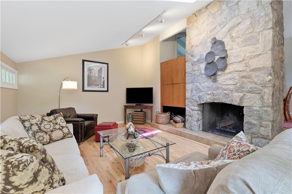 5204 W 83RD Terrace — photo 9