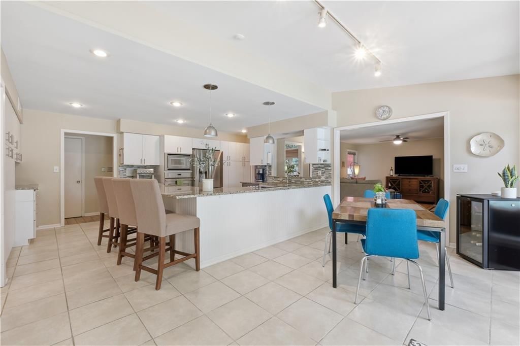 5204 W 83RD Terrace — photo 15