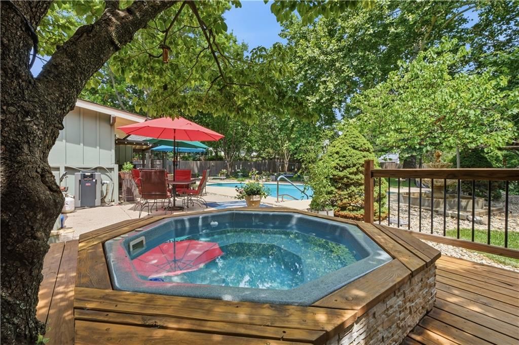 5204 W 83RD Terrace — photo 44