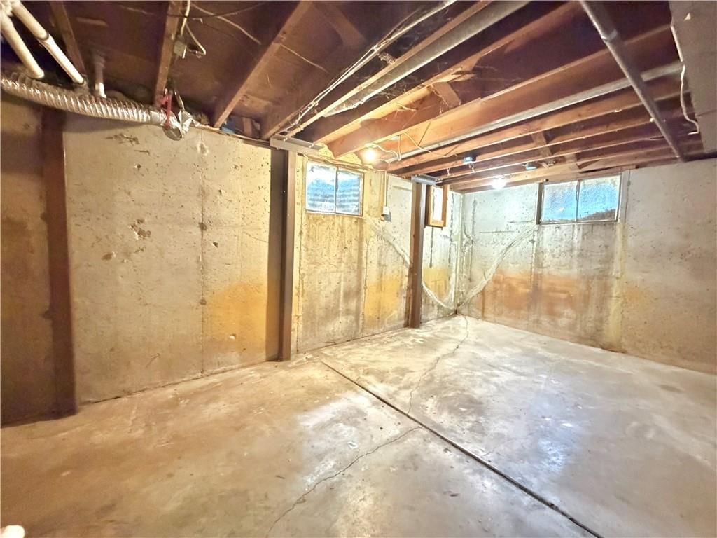 8747 Larsen Street — photo 20