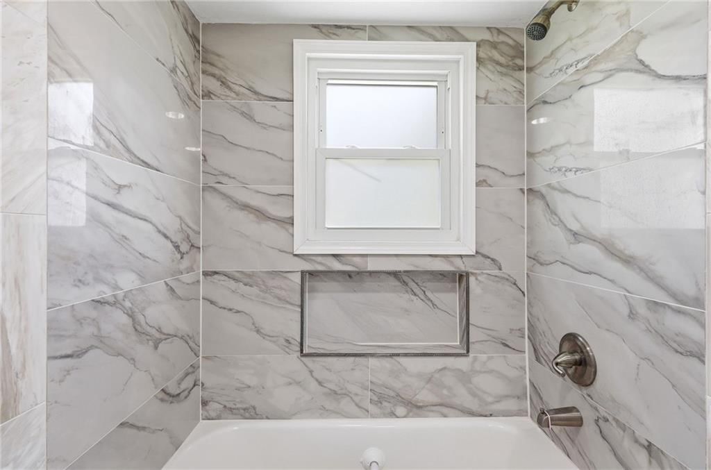 1620 E 10th Street — photo 27