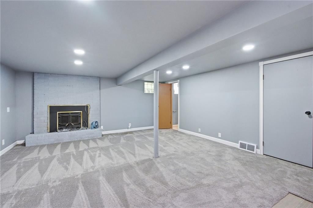 5614 N Tullis Avenue — photo 28