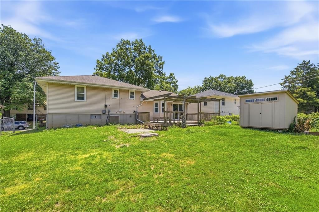 5614 N Tullis Avenue — photo 33