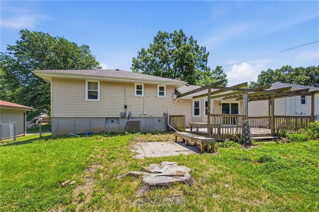 5614 N Tullis Avenue — photo 34