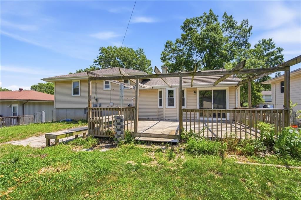 5614 N Tullis Avenue — photo 35