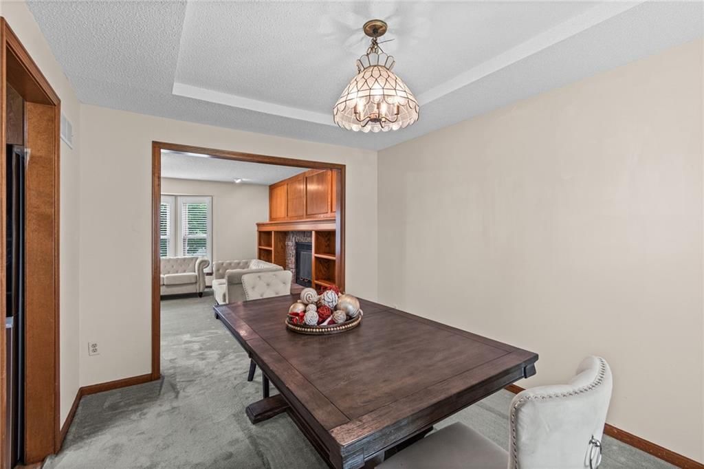 224 S Chambery Drive — photo 4