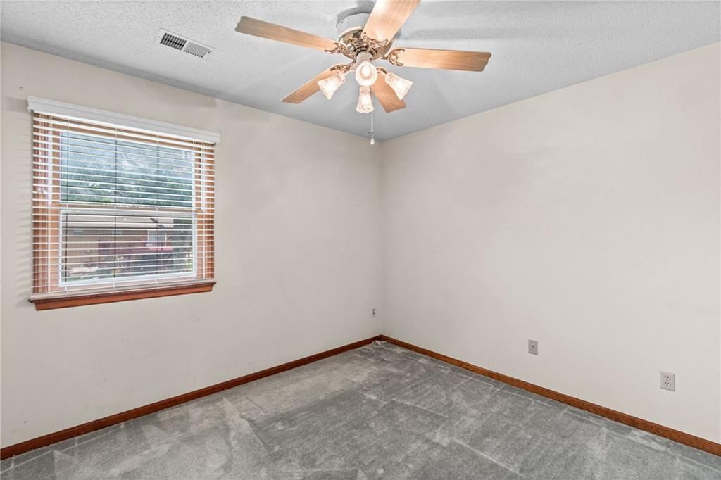 224 S Chambery Drive — photo 22