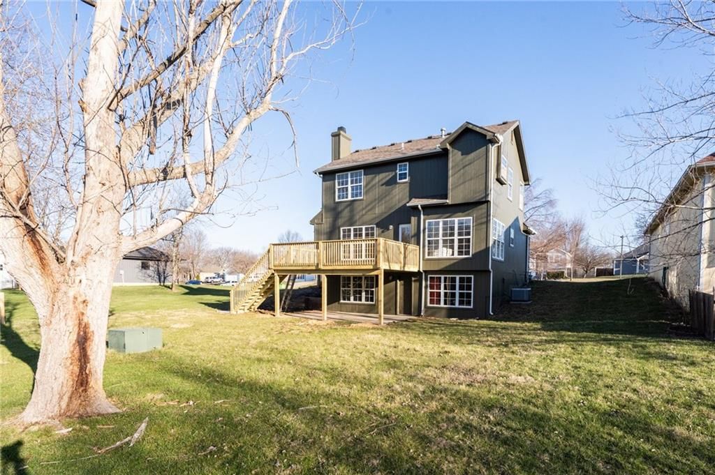 121 Hillside Drive — photo 31