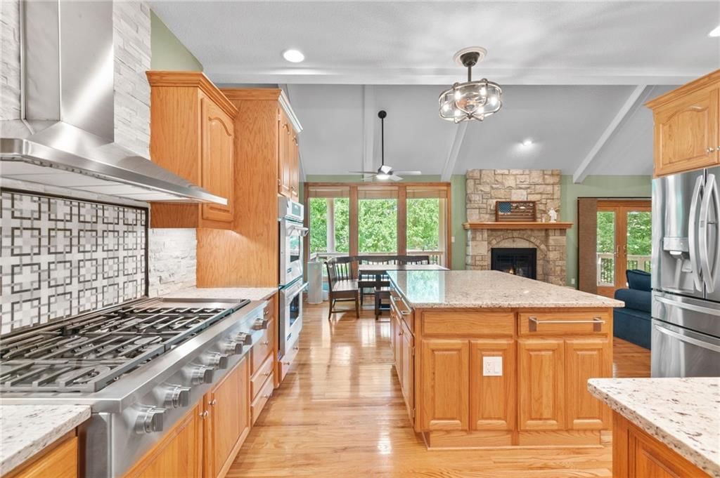 702 Bellerive Court — photo 4