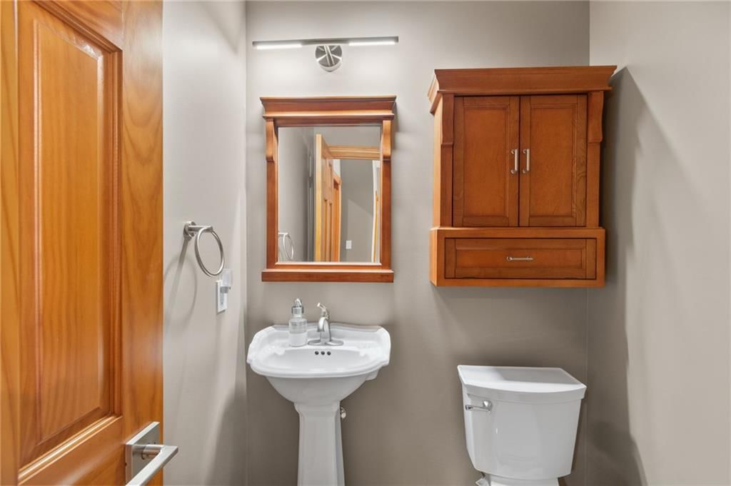 702 Bellerive Court — photo 7