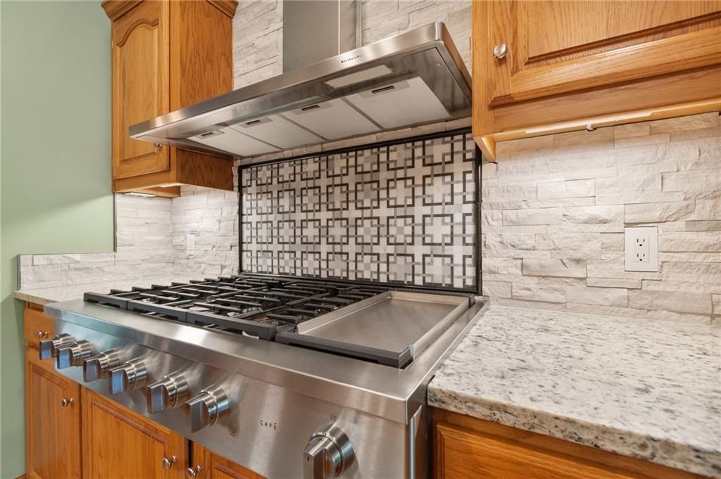 702 Bellerive Court — photo 11