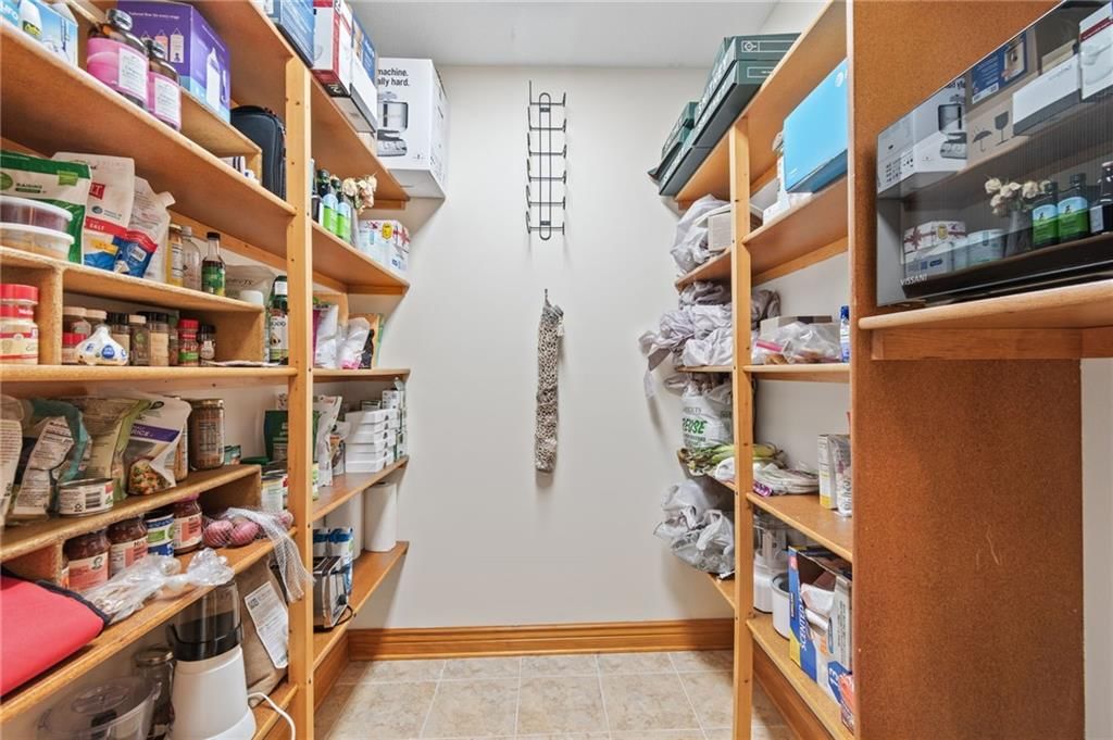 702 Bellerive Court — photo 18