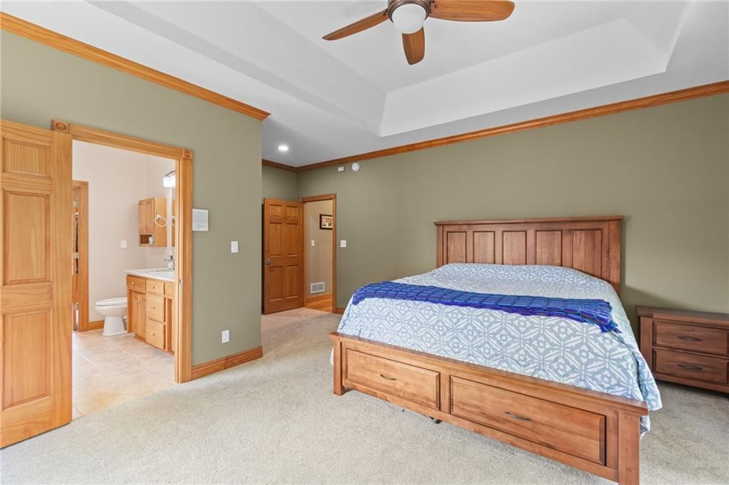 702 Bellerive Court — photo 23