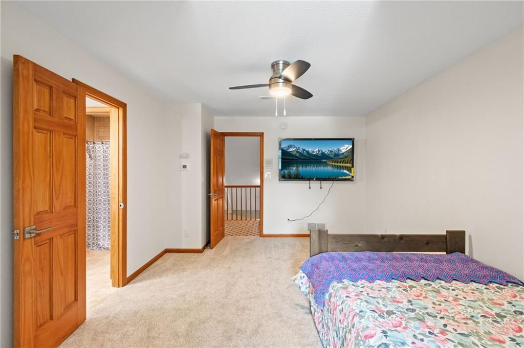 702 Bellerive Court — photo 29
