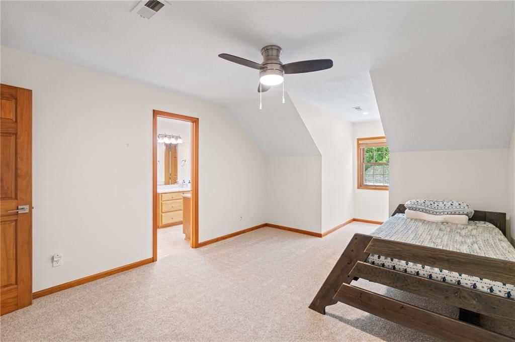 702 Bellerive Court — photo 33