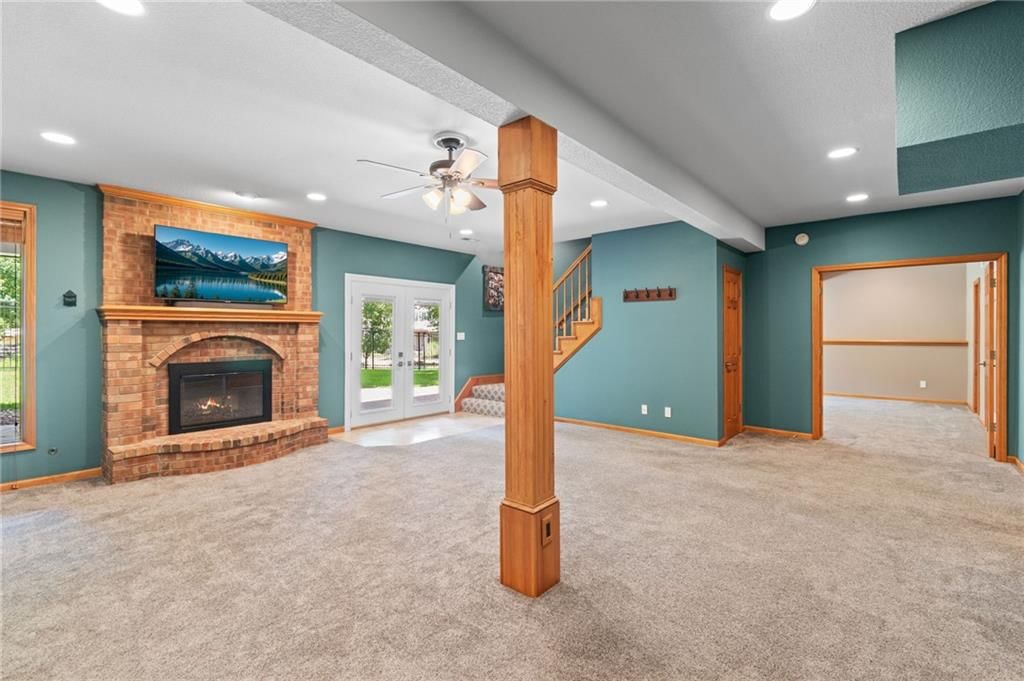 702 Bellerive Court — photo 36