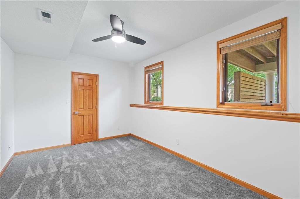 702 Bellerive Court — photo 37